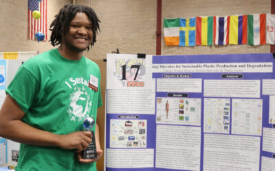 ‘I Sustain’: STCC student Charles Walker-Hoover wins trophy for research poster